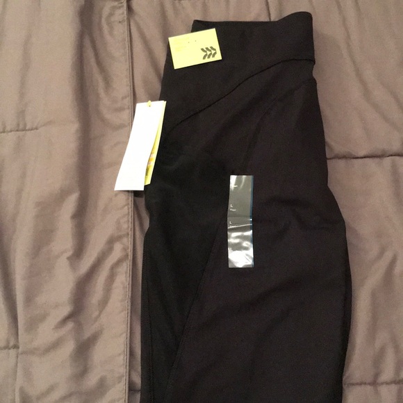 NWT black leggings - Picture 4 of 5